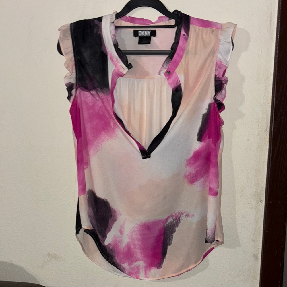 DKNY White and Pink Sleeveless Ruffled Blouse